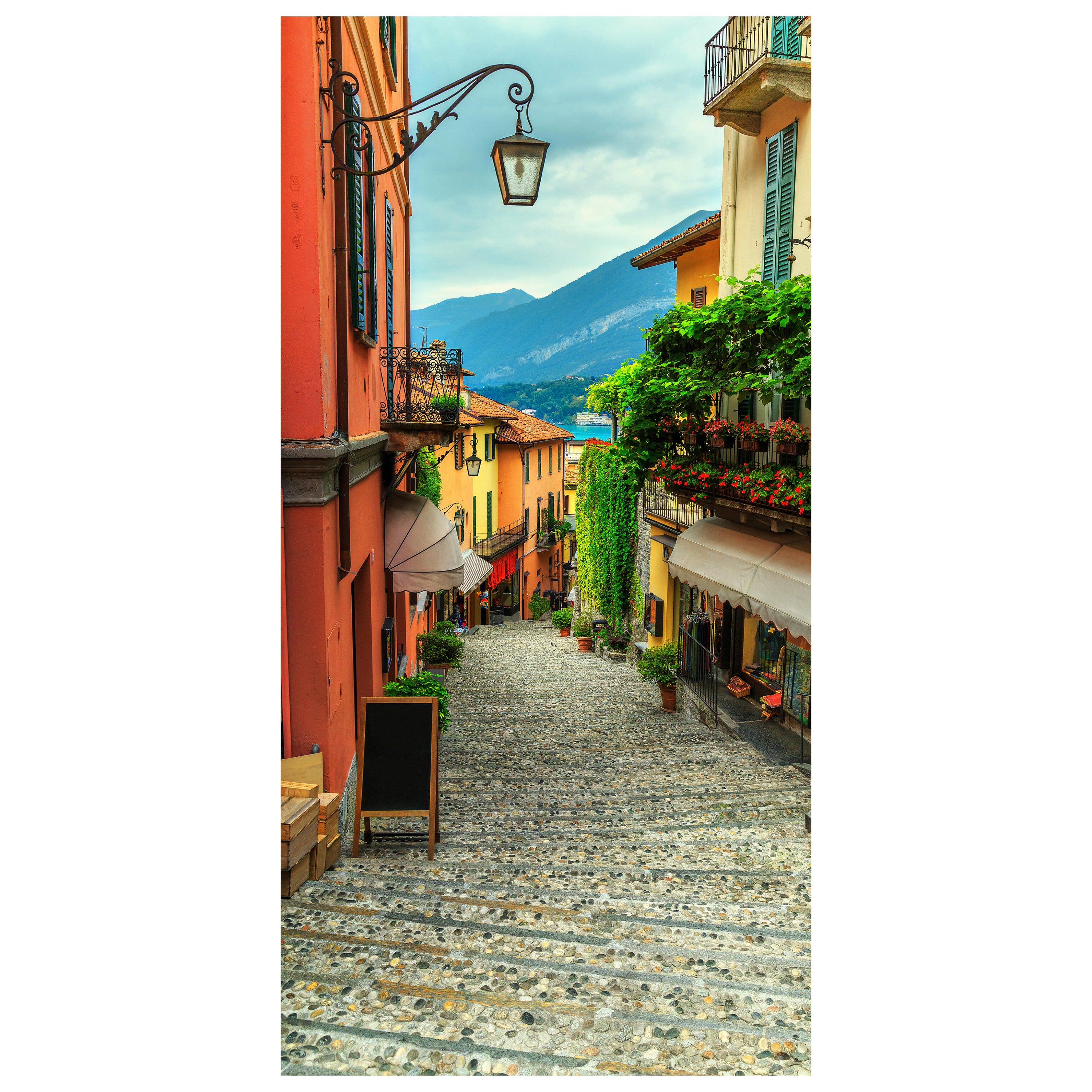 Türtapete Gasse mit Blick auf Berge & See, Italien M1336 - Bild 2 Türtapete Gasse mit Blick auf Berge & See, Italien M1336 - Bild 2