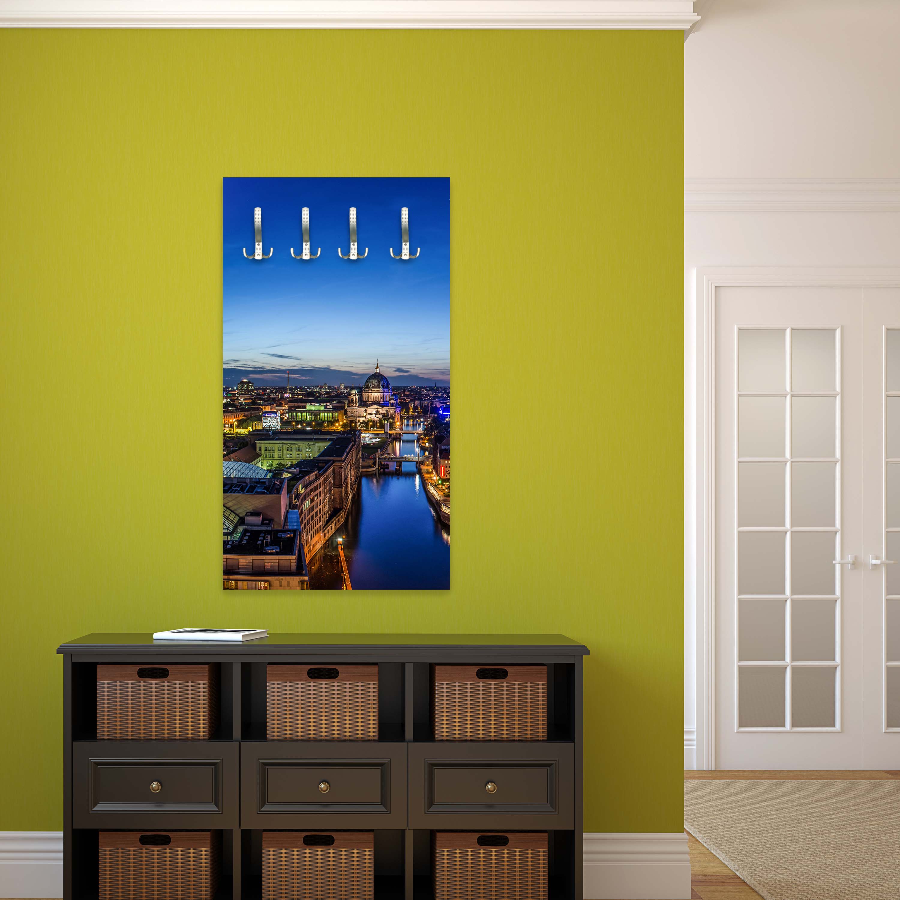 Garderobe Berlin bei Nacht M0290 entdecken - Bild 3 Garderobe Berlin bei Nacht M0290 entdecken - Bild 3