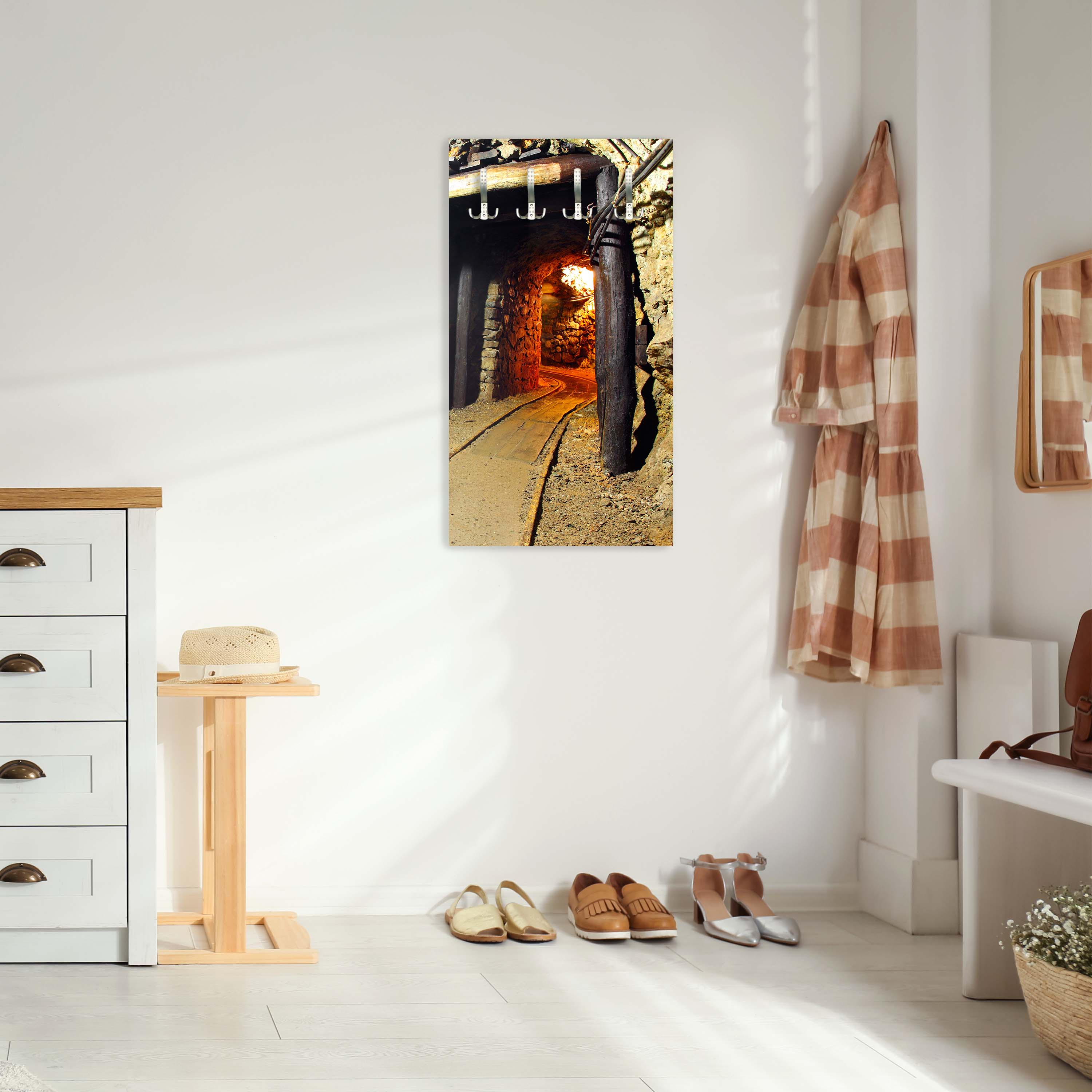 Garderobe Stolleneingang M0352 entdecken - Bild 3 Garderobe Stolleneingang M0352 entdecken - Bild 3