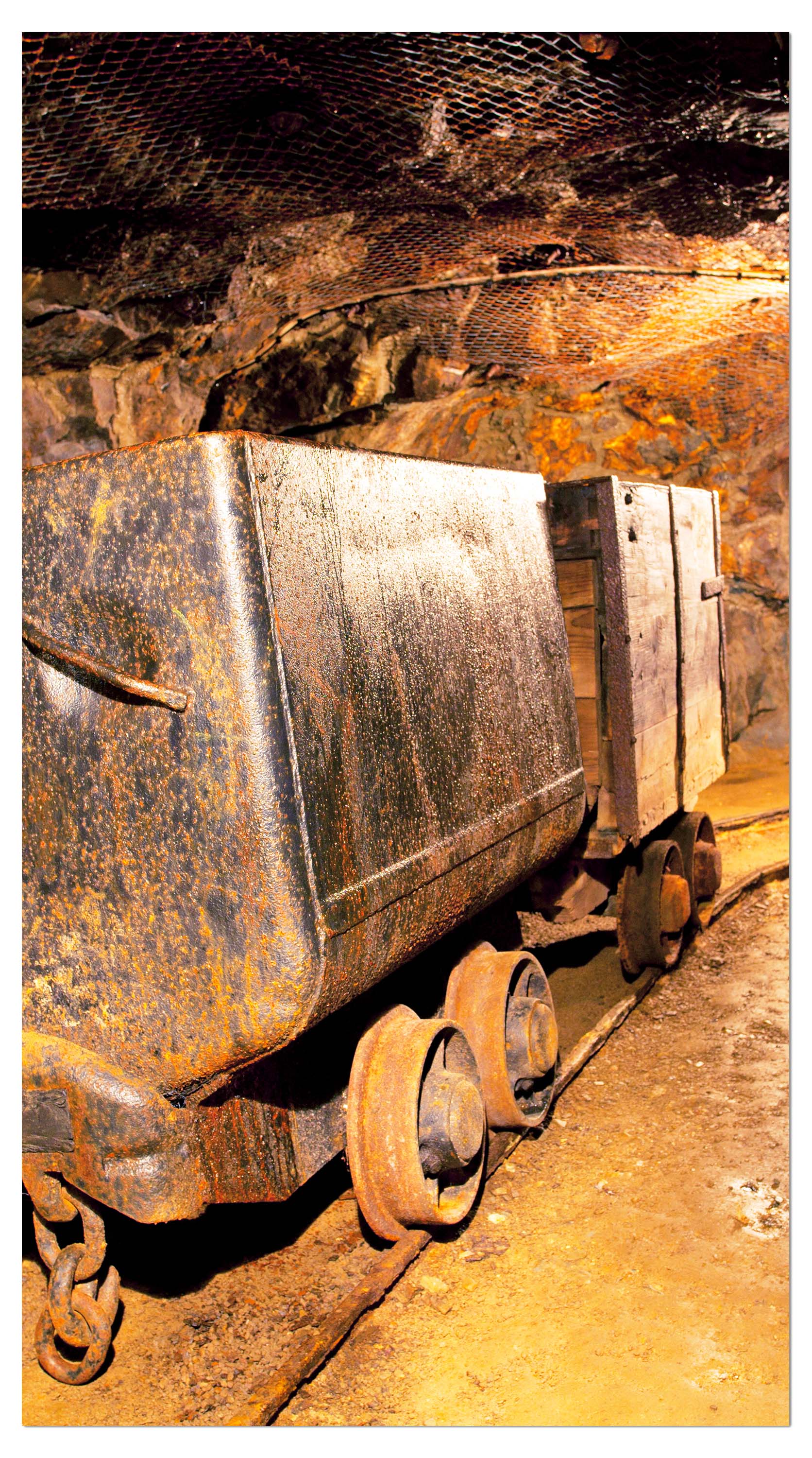 Garderobe Grubenbahn M0387 entdecken - Bild 4 Garderobe Grubenbahn M0387 entdecken - Bild 4