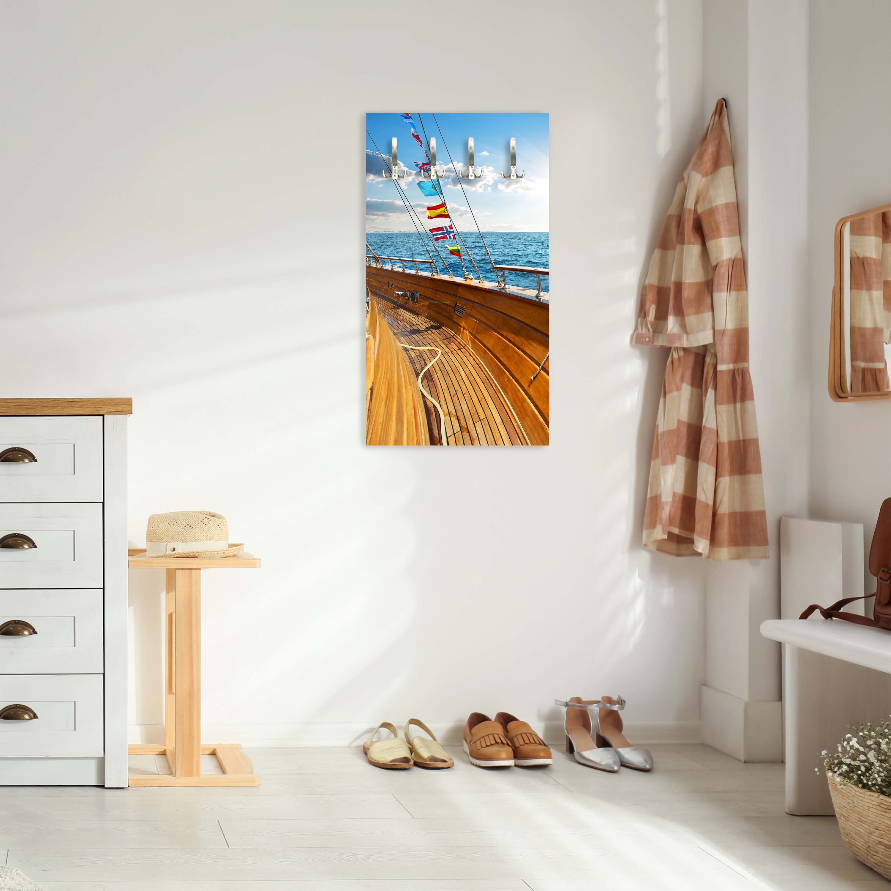 Garderobe Yacht im Meer an sonnigen Tag M0795 entdecken - Bild 3 Garderobe Yacht im Meer an sonnigen Tag M0795 entdecken - Bild 3