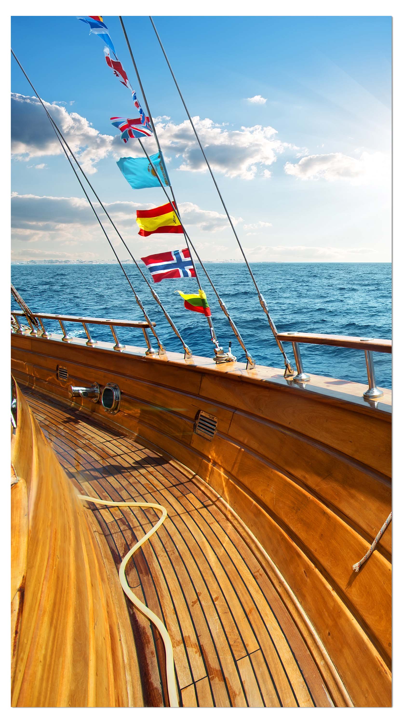 Garderobe Yacht im Meer an sonnigen Tag M0795 entdecken - Bild 4 Garderobe Yacht im Meer an sonnigen Tag M0795 entdecken - Bild 4