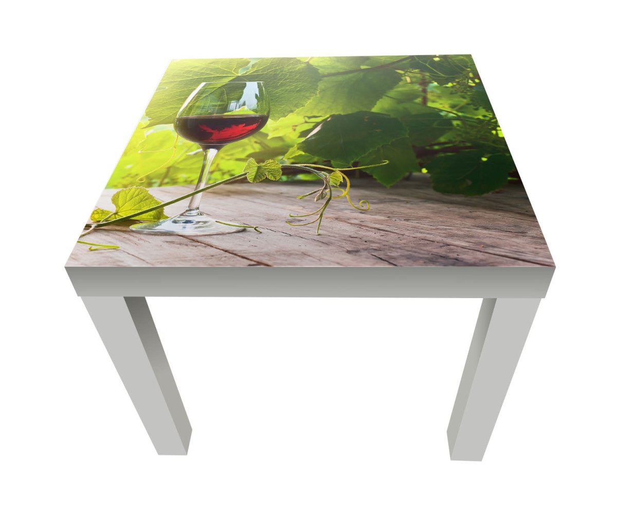 Beistelltisch Glas mit Rotwein im Weinberg M0830 entdecken - Bild 1 Beistelltisch Glas mit Rotwein im Weinberg M0830 entdecken - Bild 1