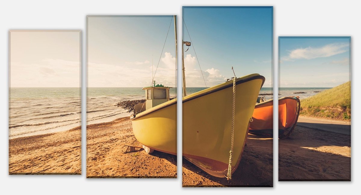 Leinwandbild Mehrteiler Boote Am Strand M0388