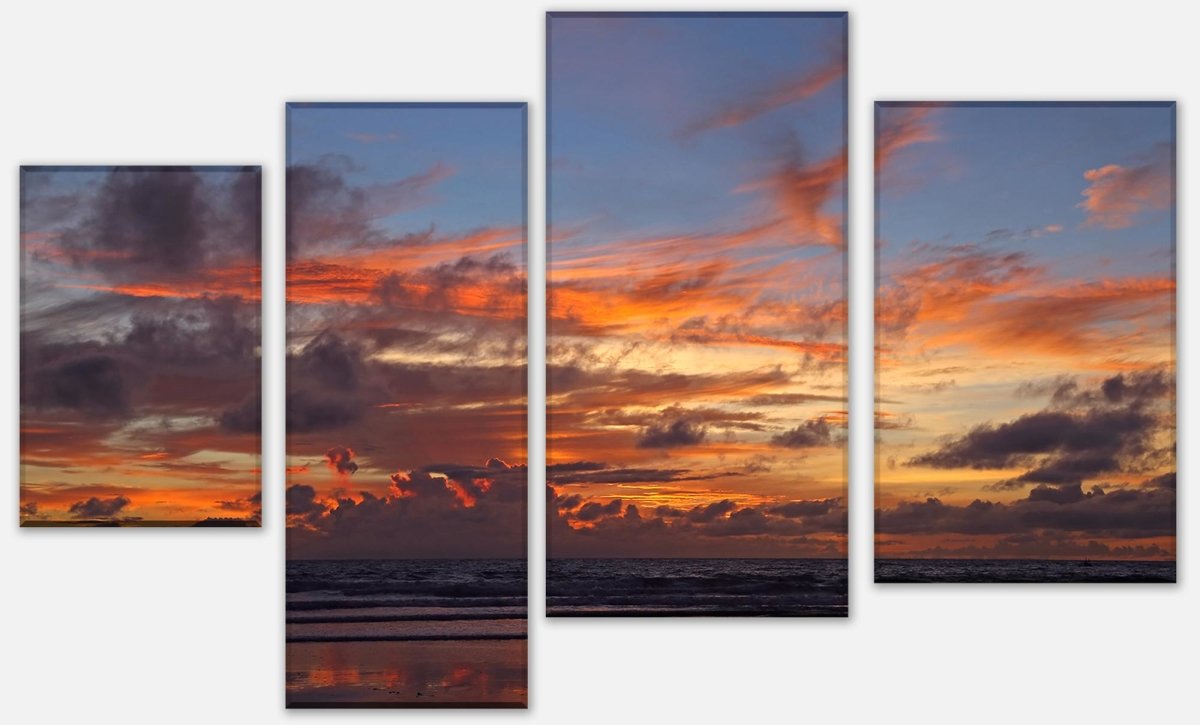 Leinwandbild Mehrteiler Sonnenuntergang am Strand in Bali M0907